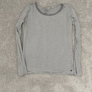 American Eagle Black/White Striped Long Sleeve Shirt Size Medium